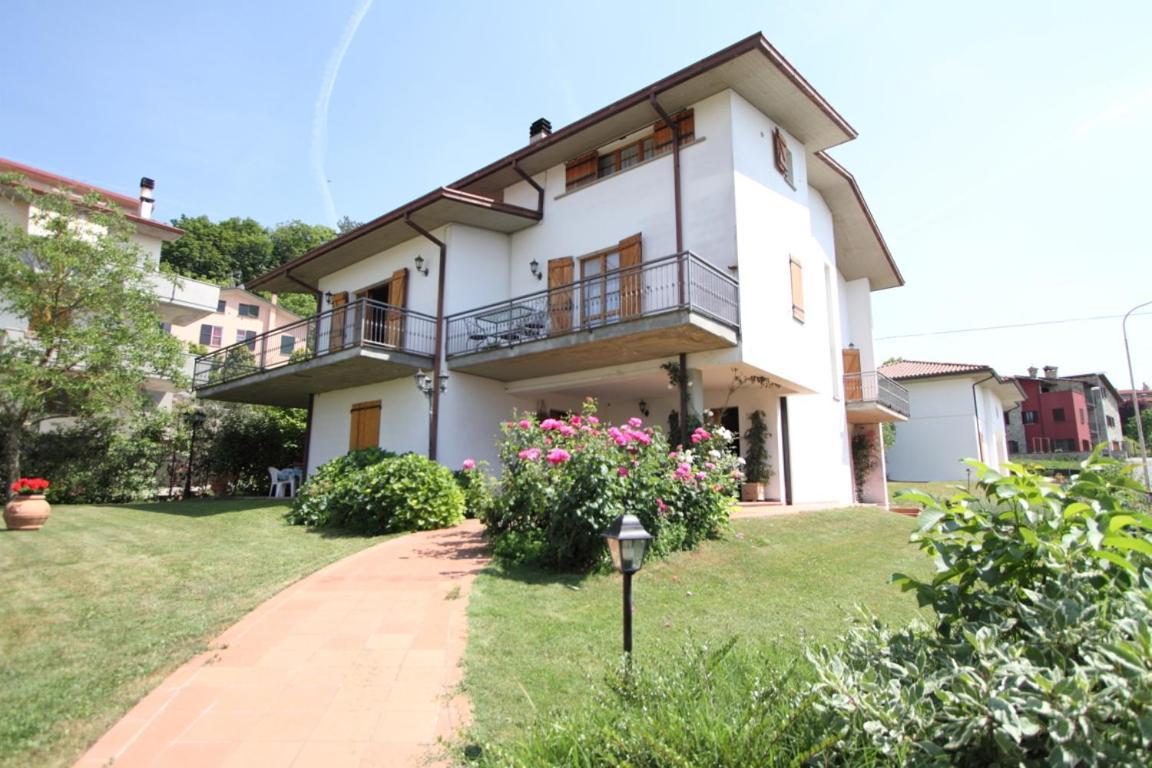 B&B Margherita Le Fiabe Сант-Агата-Фельтрия Экстерьер фото