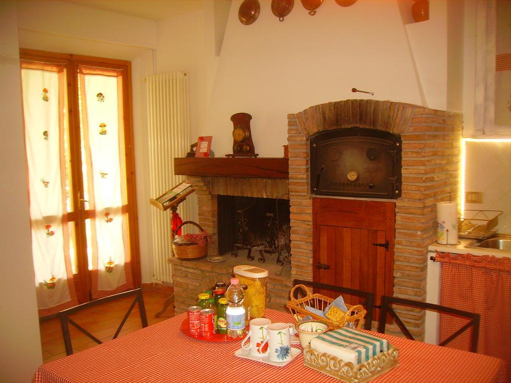 B&B Margherita Le Fiabe Сант-Агата-Фельтрия Экстерьер фото