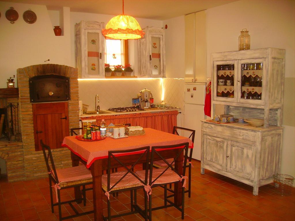 B&B Margherita Le Fiabe Сант-Агата-Фельтрия Экстерьер фото